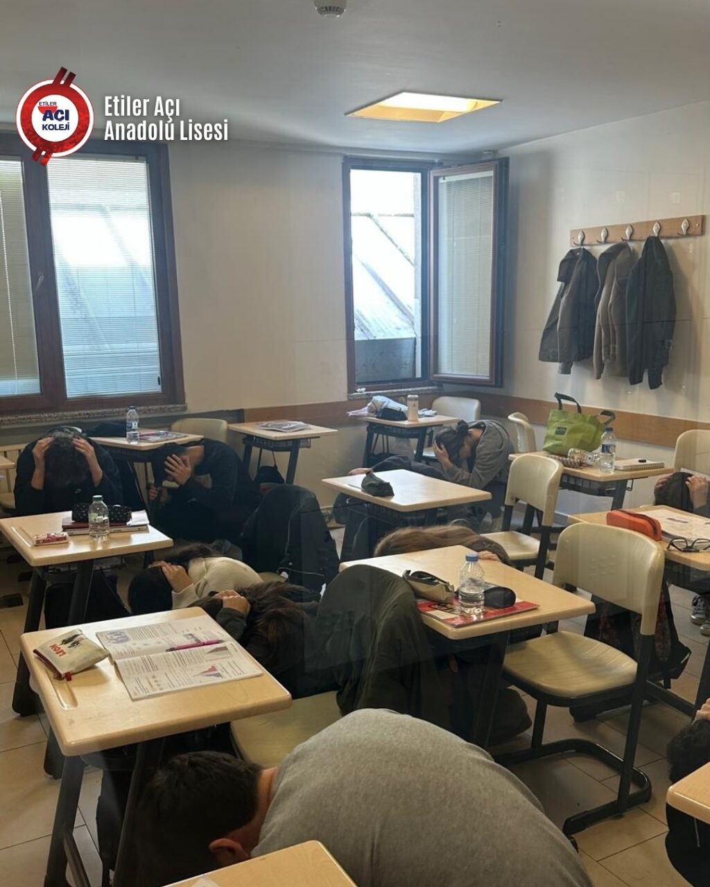 Instagram post from etileraci. This post is in position 1.