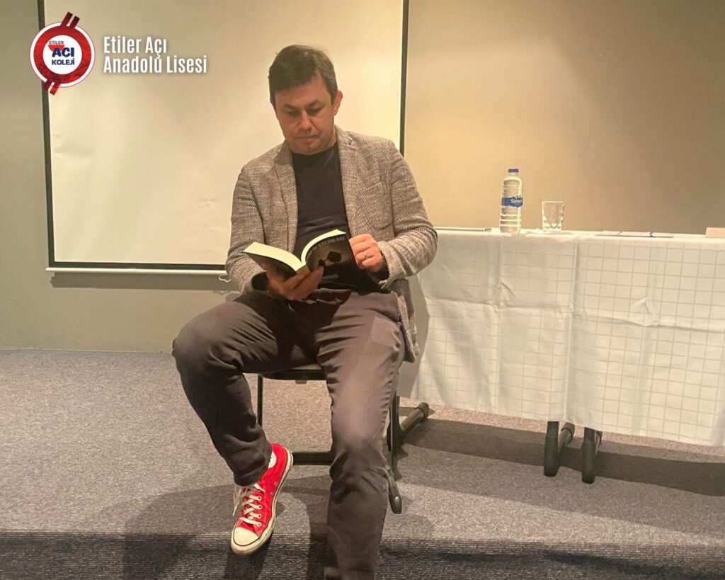 Instagram post from etileraci. This post is in position 1.