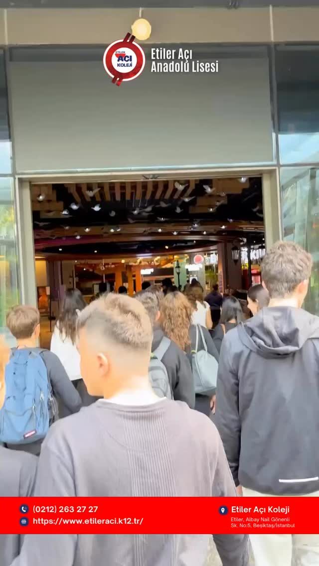 Instagram post from etileraci. This post is in position 3.