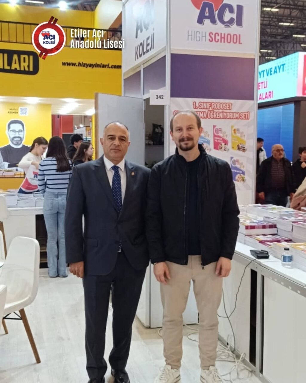 Instagram post from etileraci. This post is in position 0.